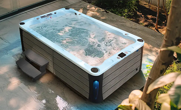 Deck Series Stamford hot tubs for sale